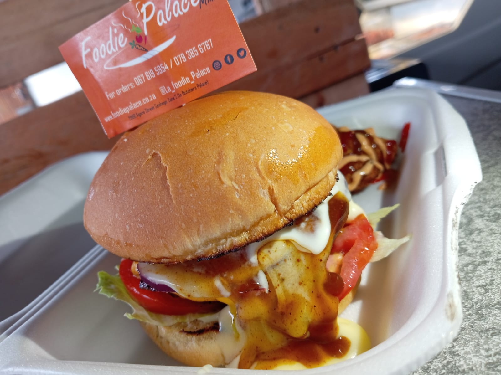 BBQ Bacon & Pine FOODIE SPECIAL BURGER